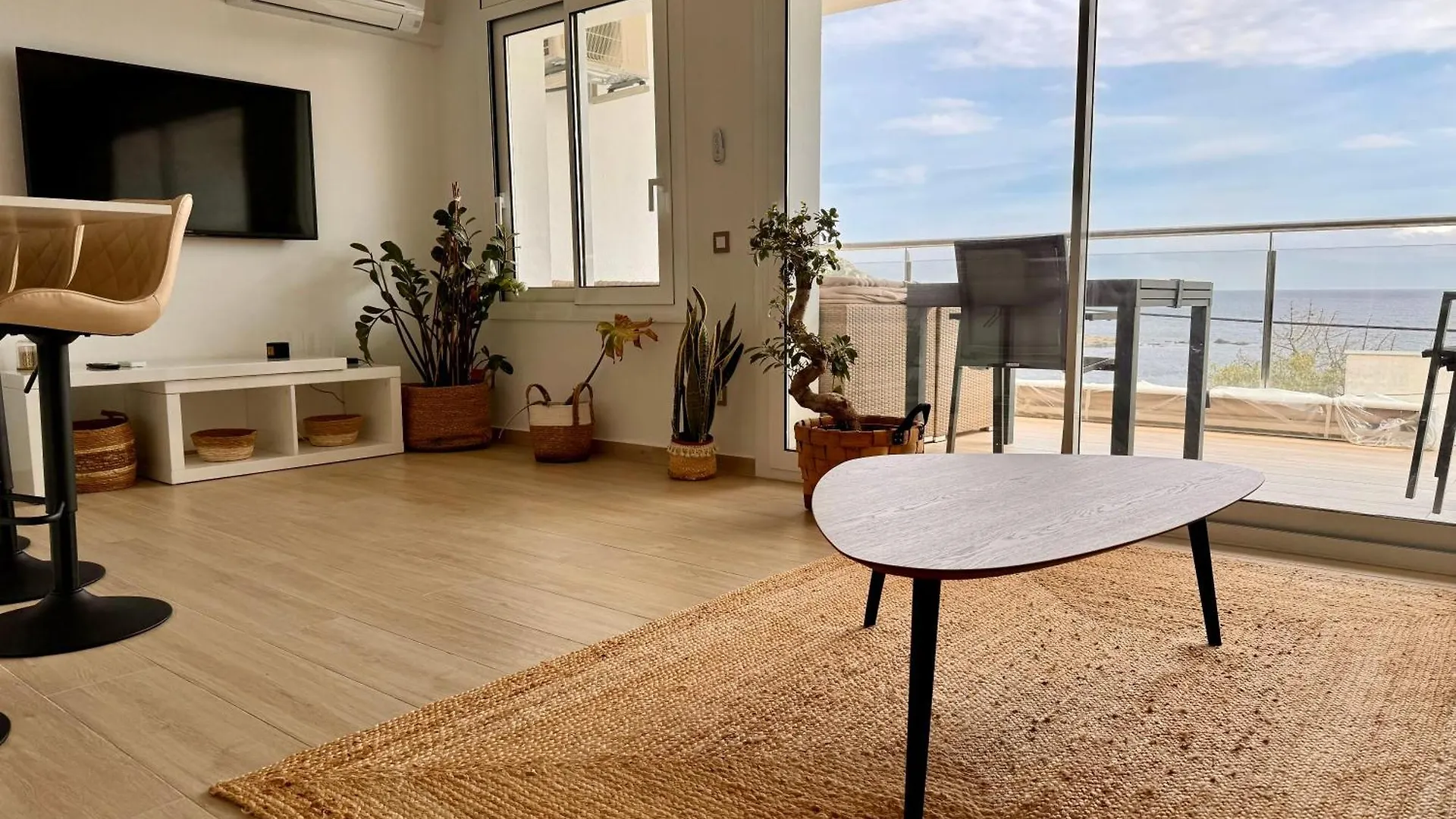 Apartment L'Horizon Bleu Vue Et Bord De Mer Canyelles Roses
